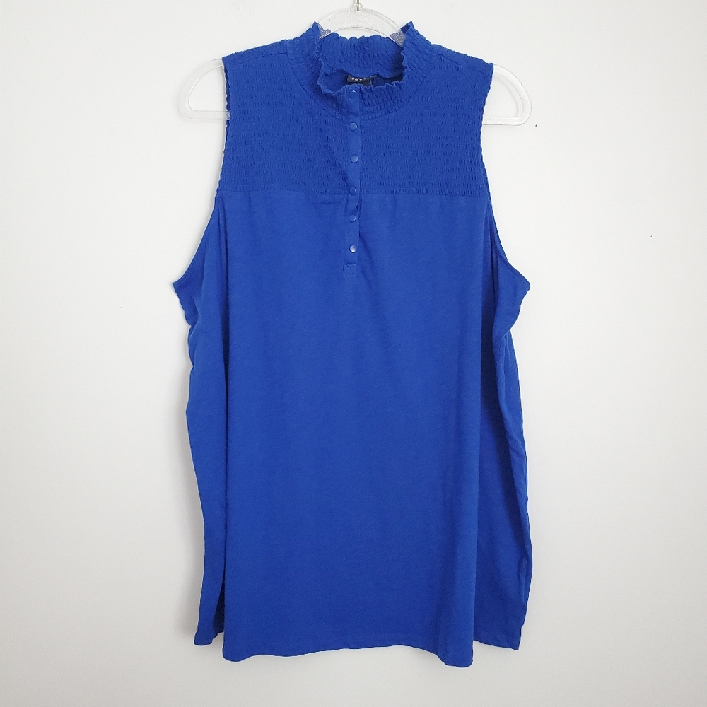 🆕️Torrid Blue Smocked Tank Size 3X